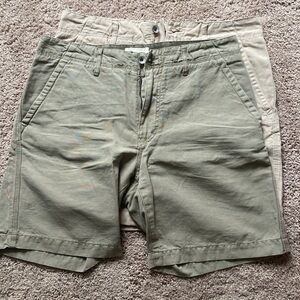 Sz 32 & 31 Men’s Medium Taylor Stitch Shorts